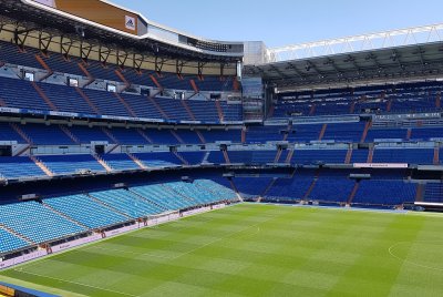Občanské stavby - Fotbalový stadion Estadio Santiago Bernabéu - Madrid (Španělsko)