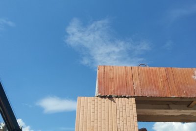 Nosné roletové a žaluziové překlady HELUZ se ukládají do maltového lože z tepelněizolační malty HELUZ Trend tl. min. 6 mm. Minimální délka uložení těchto překladů je 200 mm.
